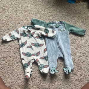 Gender Natural Star Wars Baby Yoda Baby Fleece Footed Sleepers - Green and Gray